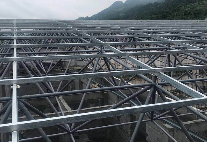 阜新仁怀冠英学校艺体楼网架